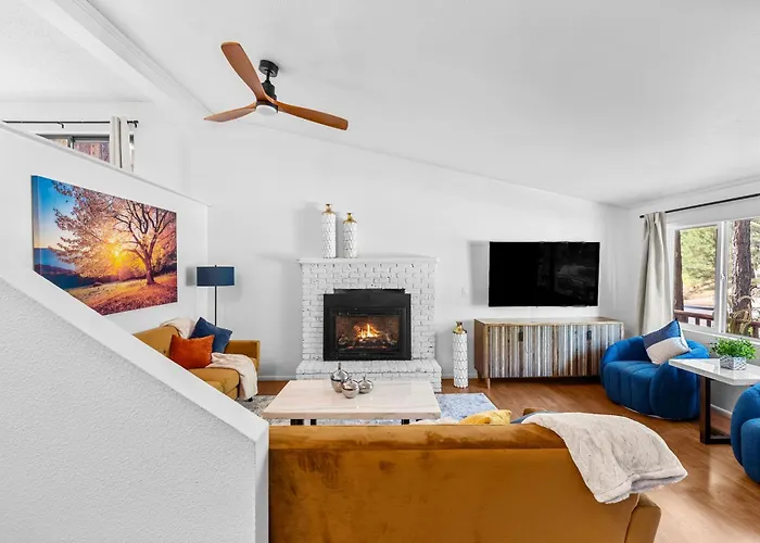 Pet Friendly Retreat In The Pines Minutes From Downtown *